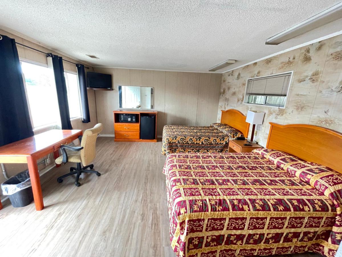 Pinelodge Motel Baxley Экстерьер фото