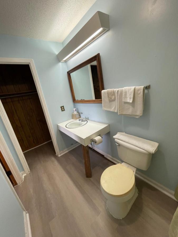 Pinelodge Motel Baxley Экстерьер фото