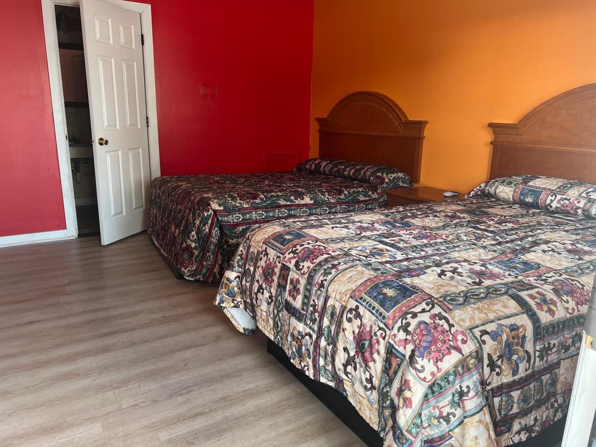 Pinelodge Motel Baxley Экстерьер фото