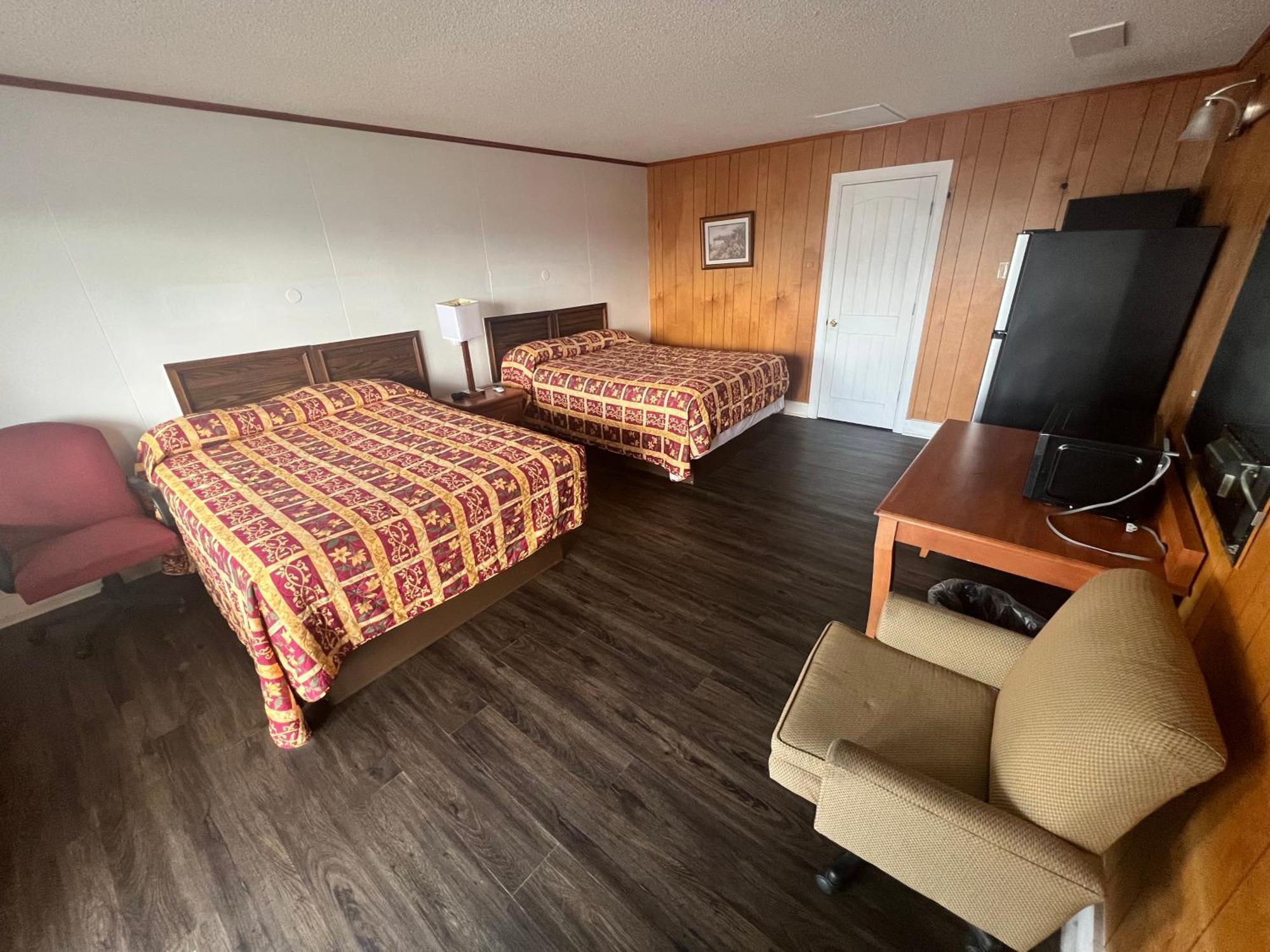 Pinelodge Motel Baxley Экстерьер фото